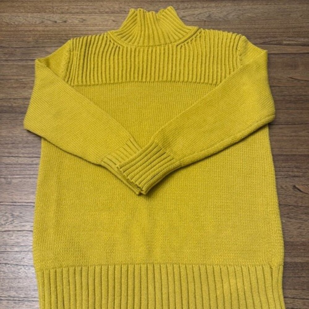 ANN TAYLOR Mock Neck Sweater